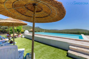 Villa Porto Ferro con piscina e giardino per 4 persone Sassari